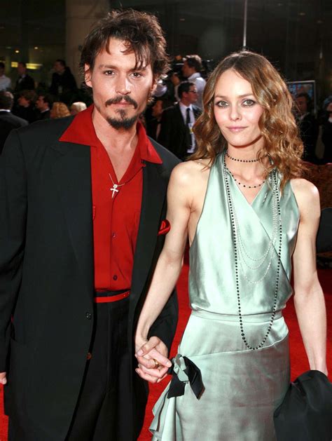 vanessa paradis mariage johnny depp|Johnny Depps Ex Vanessa Paradis Marries Director。